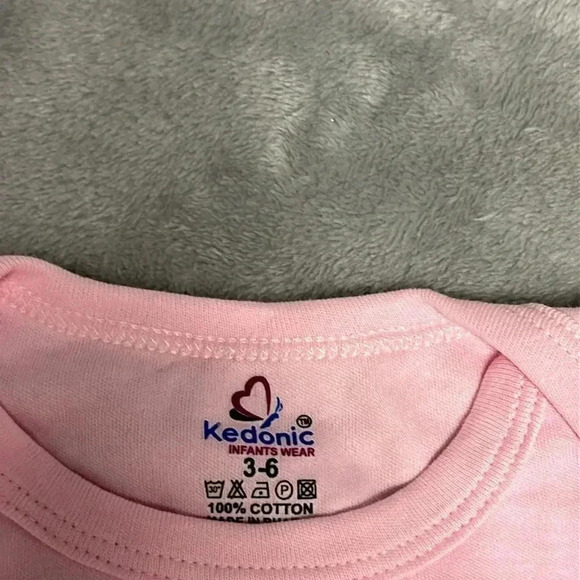 Kedoni - NWOT - Infant Wear - 2 piece set. Size 3-6 months - Picture 3 of 7